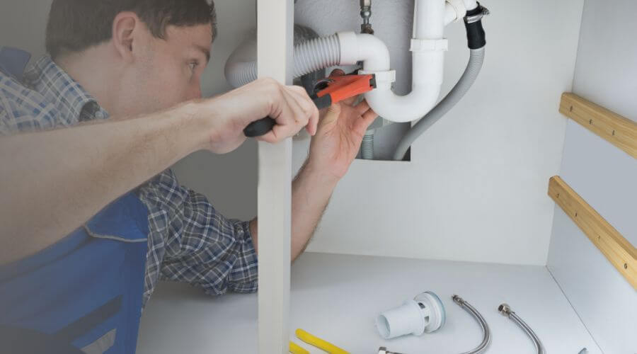 Professional water heater repair in Ellendale, DE